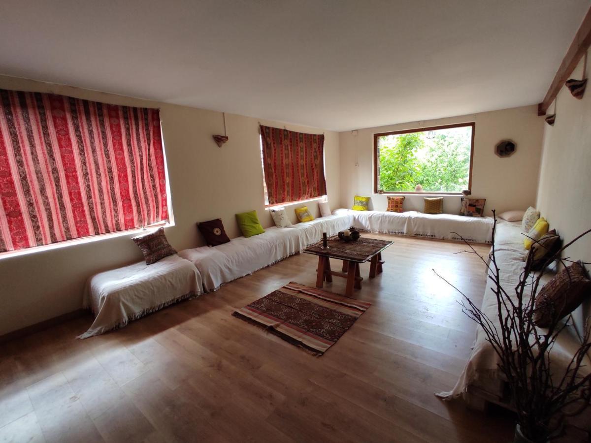 Centro Jardin Mandala Guest House Valberzoso Ngoại thất bức ảnh